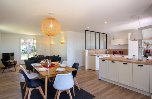 Prefailles House | Beautiful private villa for 6 people with WIFI, private pool, TV and terrace