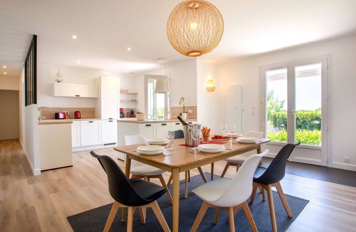 Prefailles House | Beautiful private villa for 6 people with WIFI, private pool, TV and terrace