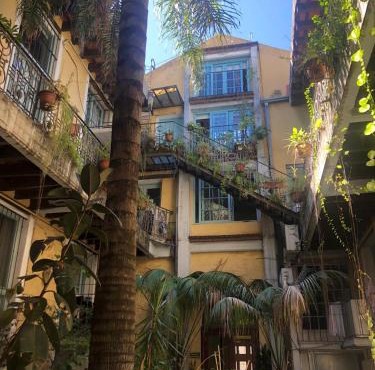 Giuffra Edificio Los Patios del Sol